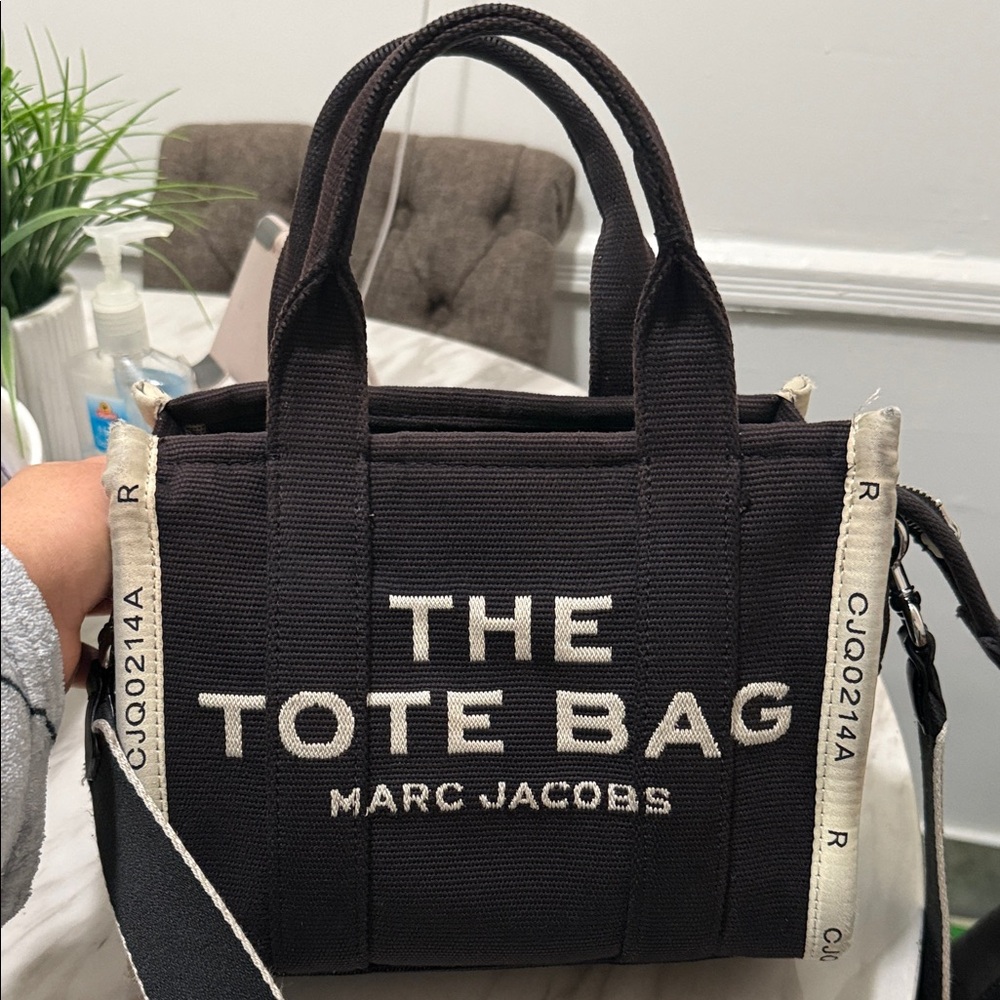 Marc Jacobs Black and Cream Tote Bag